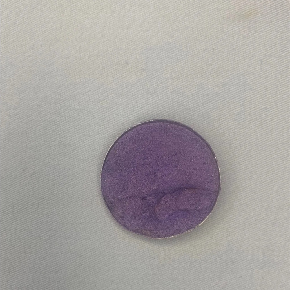 MAC eyeshadow in Parfait Amour frost
Eye shadow purple pro pallet refill